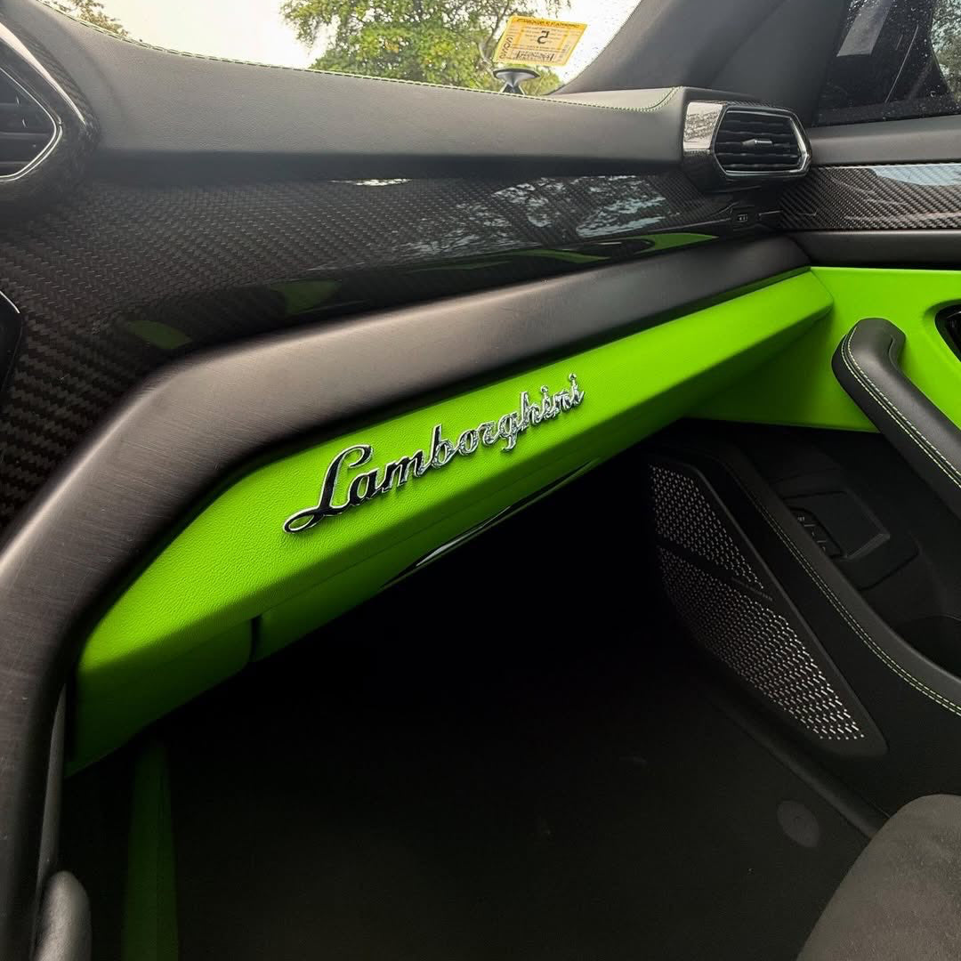 2022 lamborghini urus