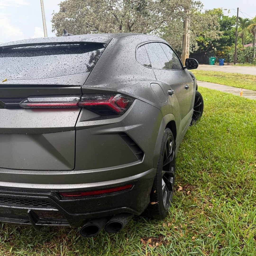 2022 lamborghini urus